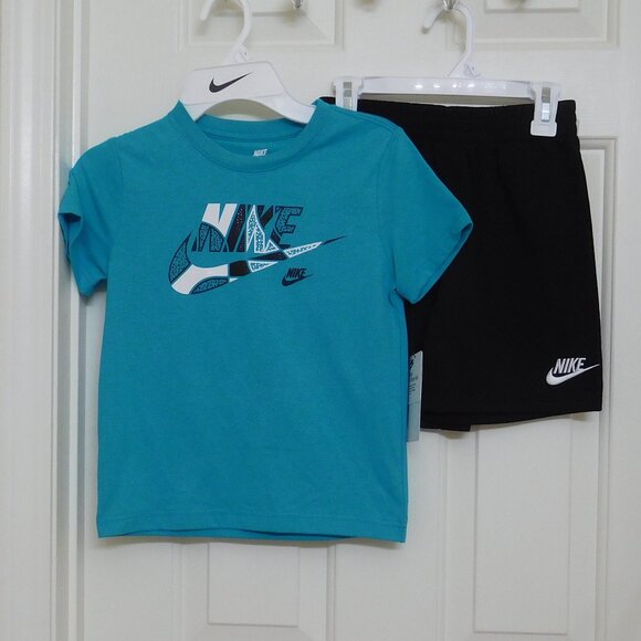 NWT 2pc Nike Turquoise White Black Shirt & Black Shorts Set sz 7 - Picture 1 of 1